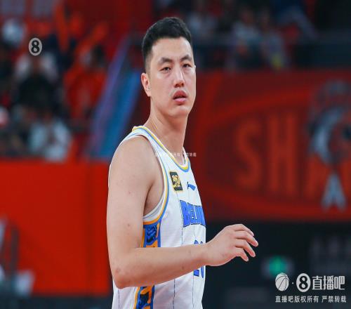 阿德巴约半,场尾端接希,罗精妙长传,千亿体育官网,QianYi,Sports,足球直播,篮球赛事,体育高清,NBA直播